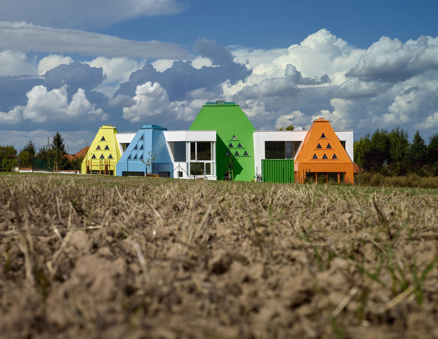 Větrník Kindergarten by Architektura. Photograph by Filip Šlapal.