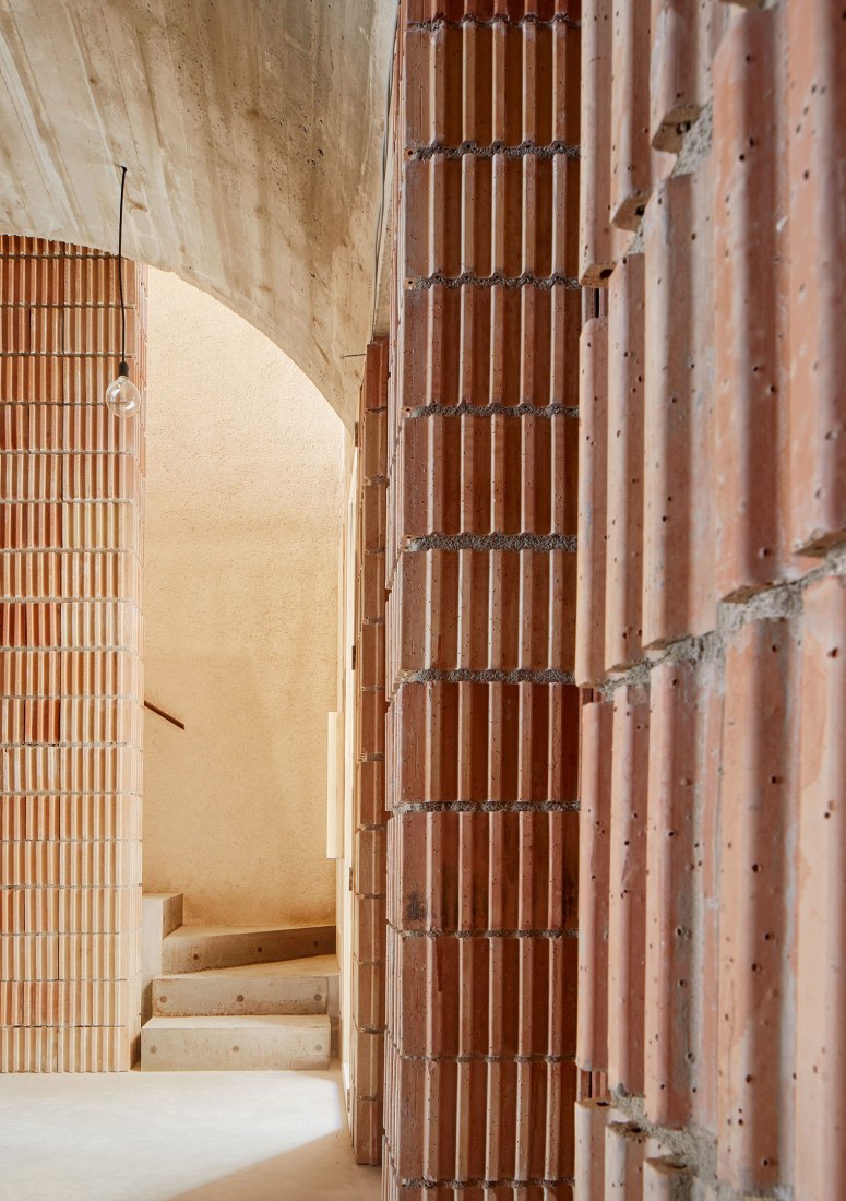 Archivo Municipal by Aulets Arquitectes. Photograph © José Hevia.