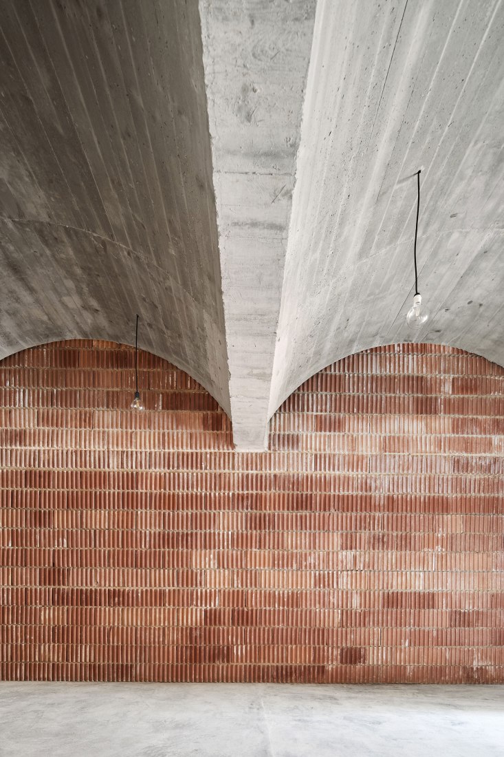 Archivo Municipal by Aulets Arquitectes. Photograph © José Hevia.