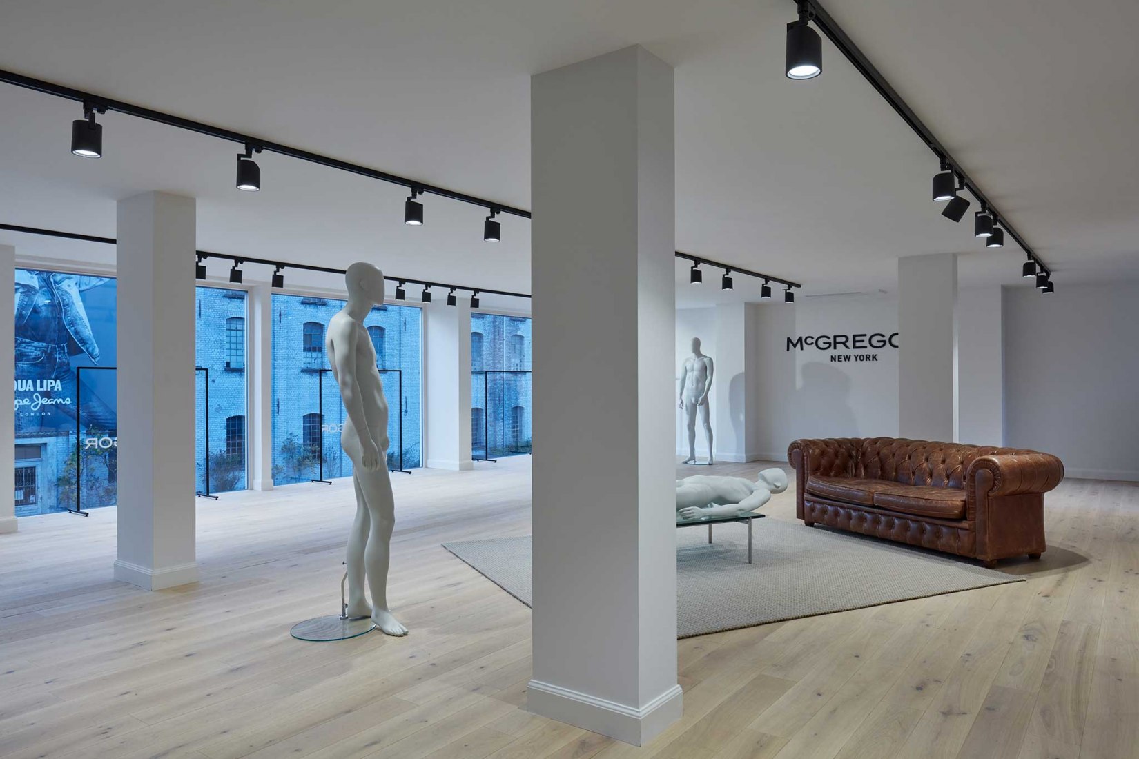 ARK – showroom for GAB by Ark-shelter. Photograph by BoysPlayNice