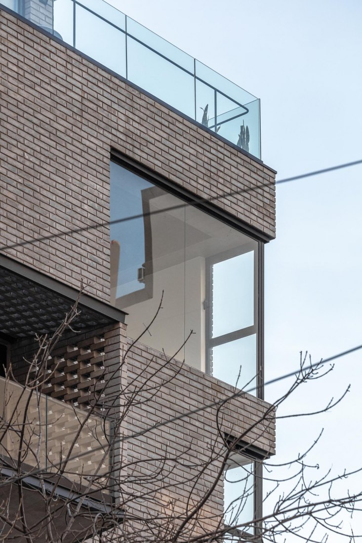 Edificio M 5605 por Arqtipo. Fotografía por Federico Kulekdjian.