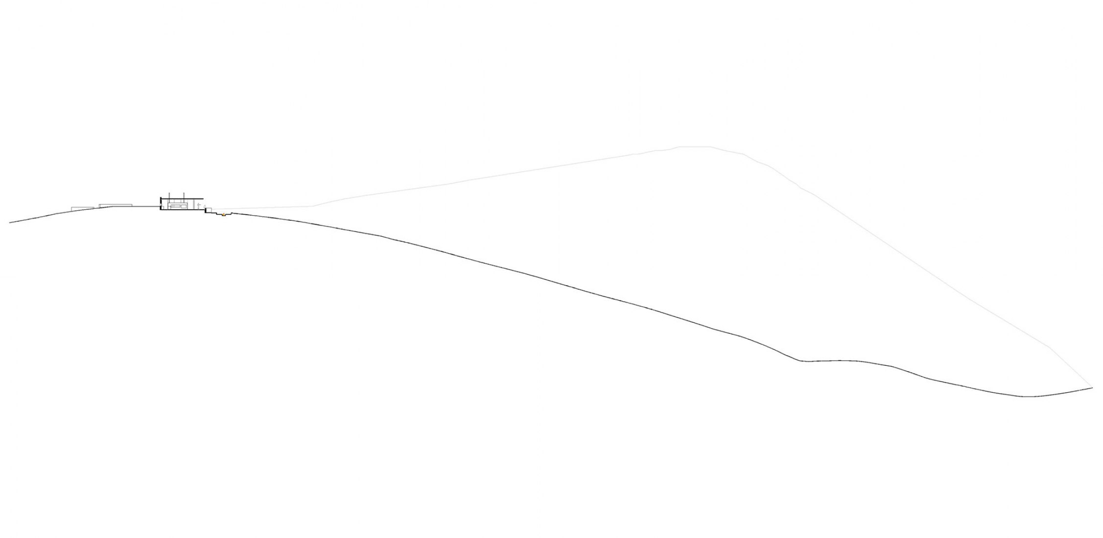 Sección del terreno. Casa en Cunha por Arquipélago Arquitetos.