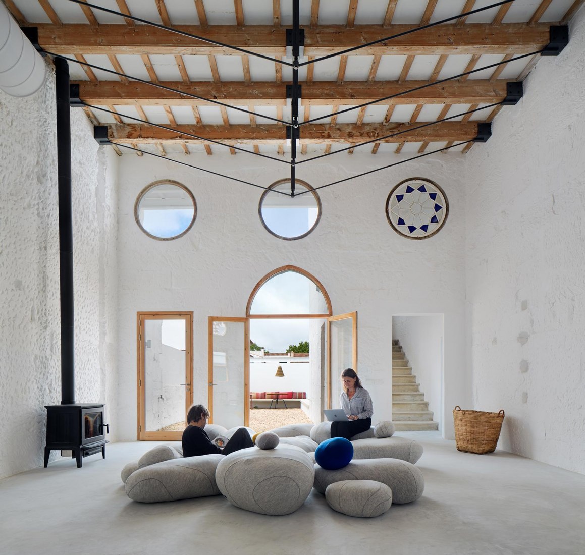 Renovation in Menorca by Anna Truyol and Emma Martí. Photograph by Pol Viladoms