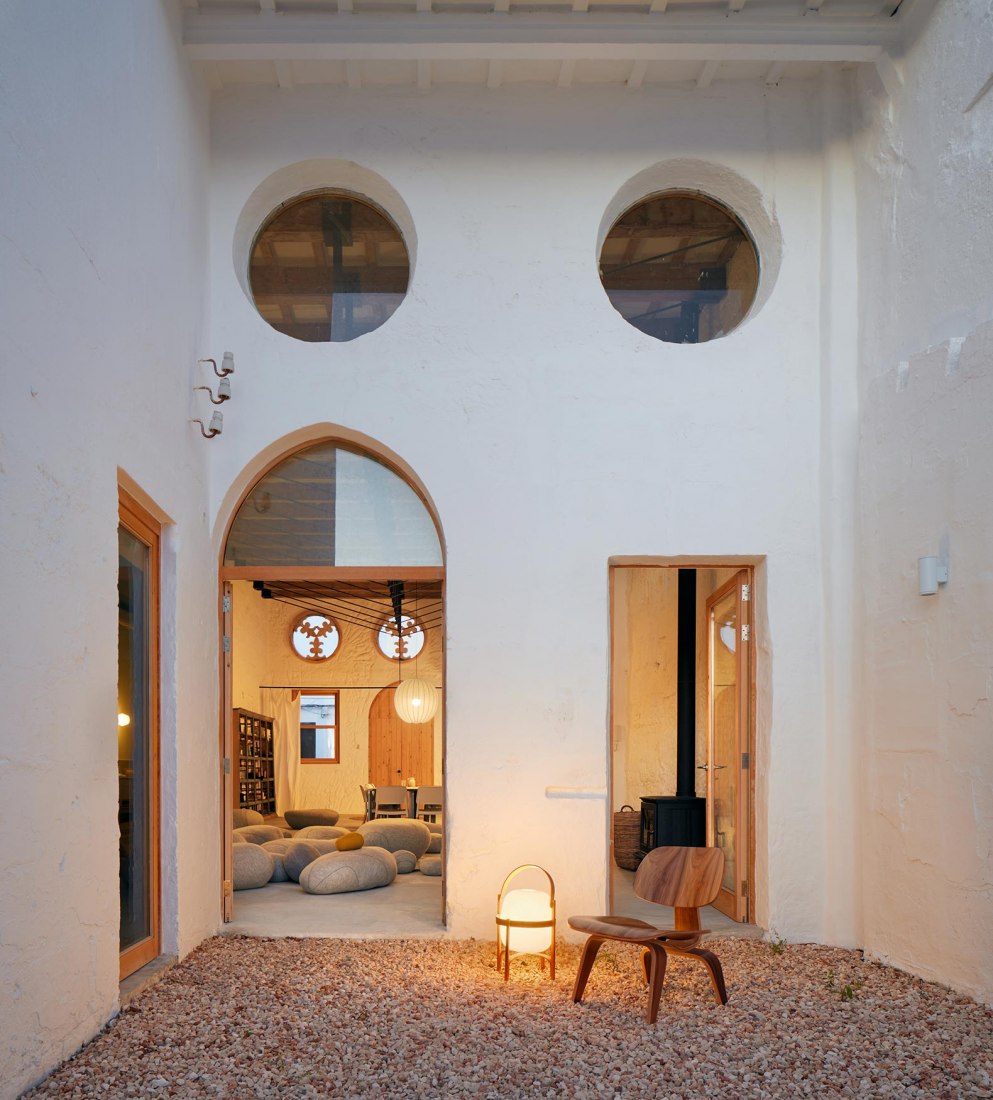Renovation in Menorca by Anna Truyol and Emma Martí. Photograph by Pol Viladoms
