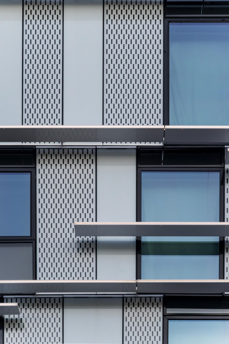 Exterior view. Hotels Accor by Arte Charpentier Architects. Photography by Christophe Valtin.