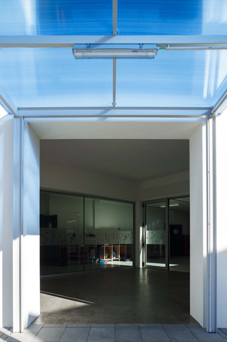 Escuela primaria São Bernardo en Aveiro por Arte Tectónica. Fotografía por Ivo Tavares Studio.