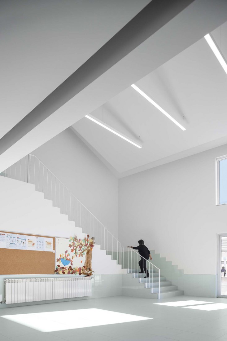Escuela primaria São Bernardo en Aveiro por Arte Tectónica. Fotografía por Ivo Tavares Studio.