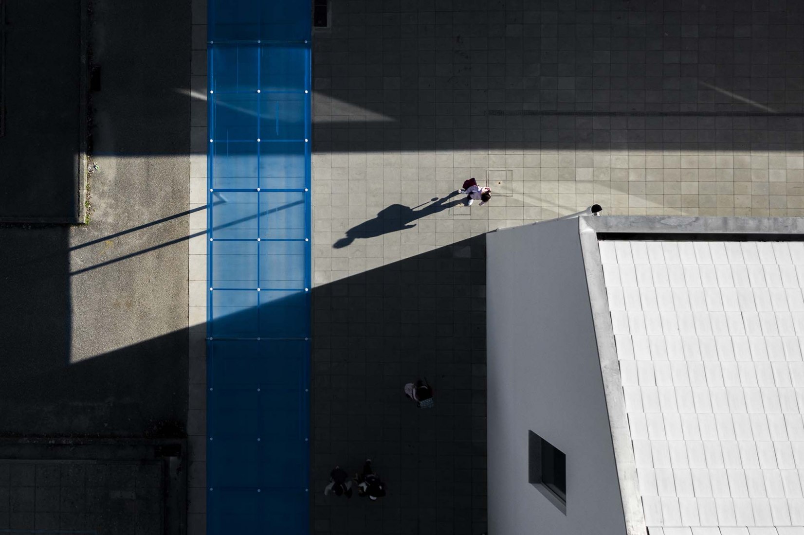 Escuela primaria São Bernardo en Aveiro por Arte Tectónica. Fotografía por Ivo Tavares Studio.