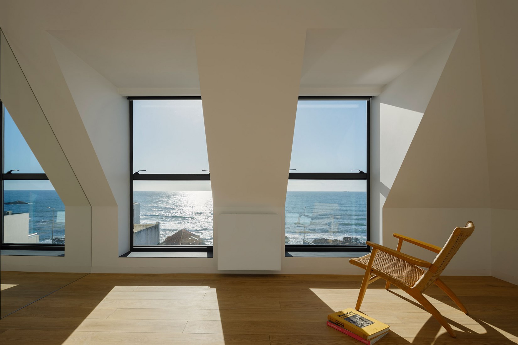 Prédio Foz por As Arquitecto. Fotografía por Ivo Tavares Studio.
