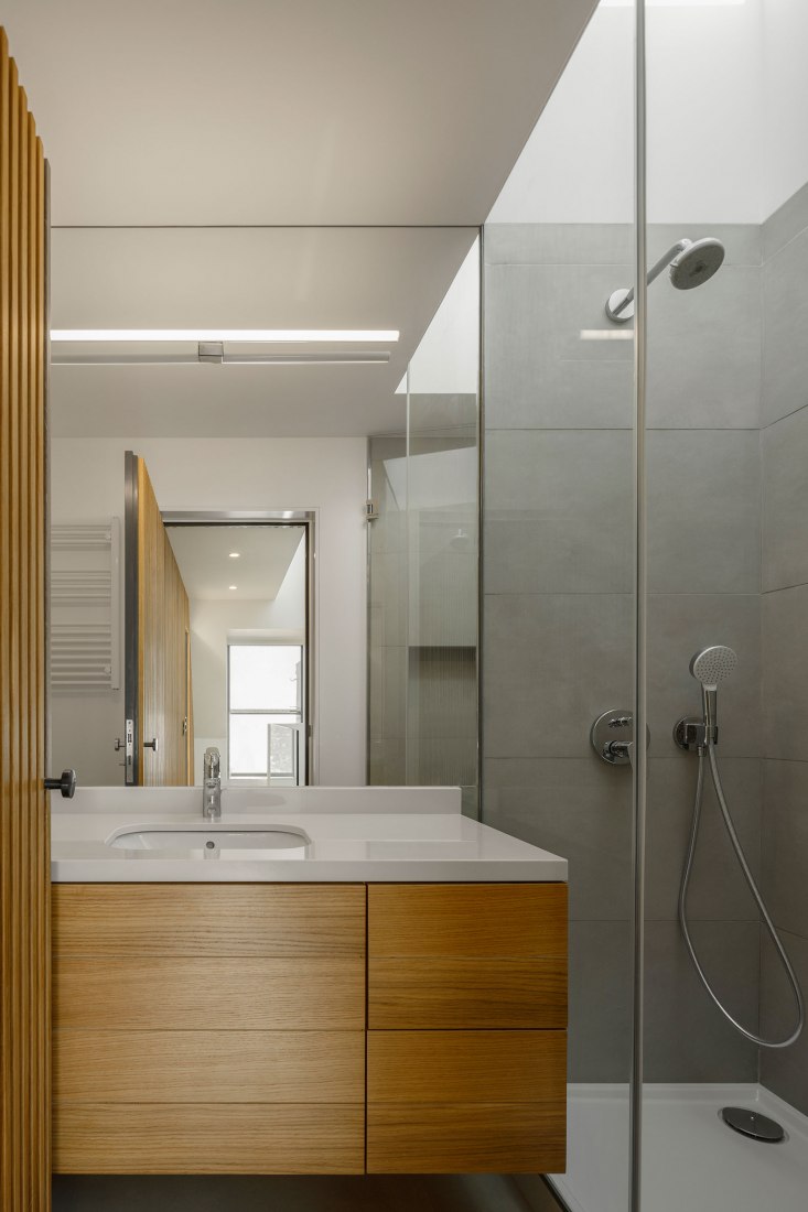 Prédio Foz por As Arquitecto. Fotografía por Ivo Tavares Studio.