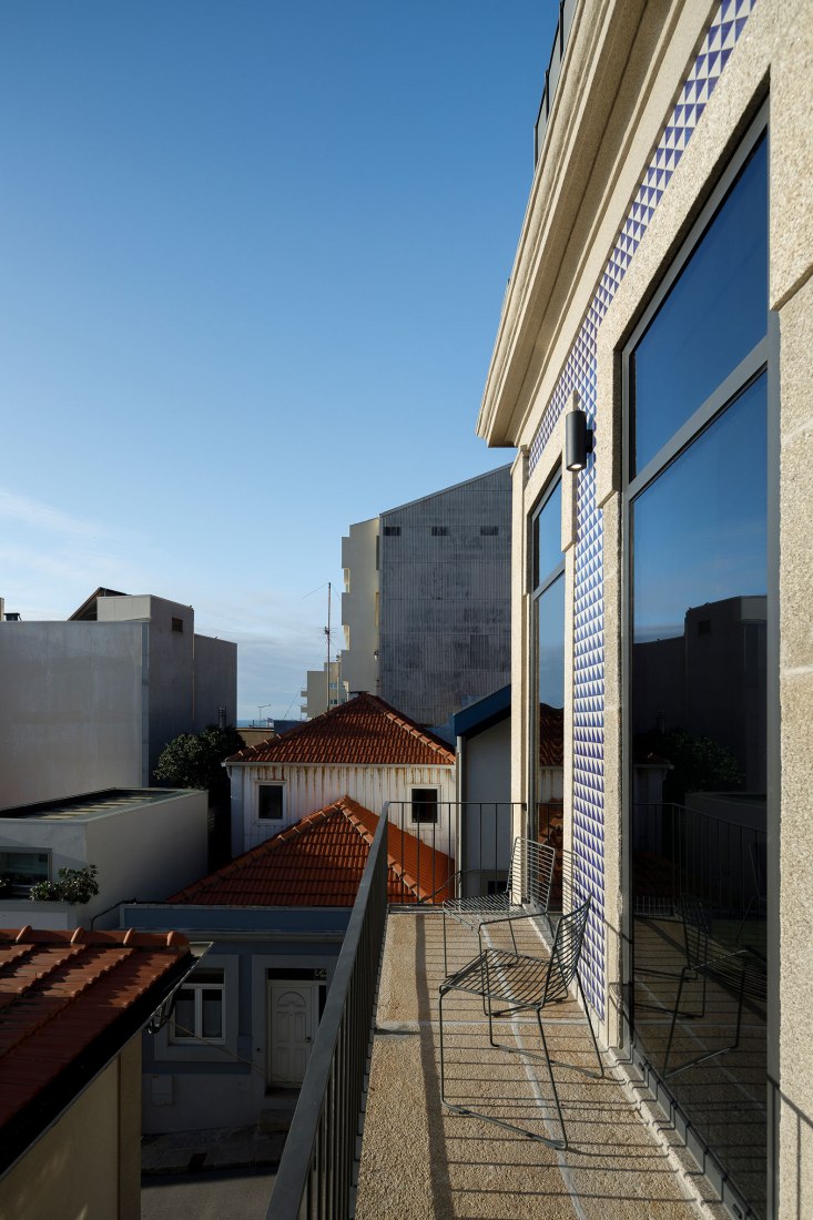 Prédio Foz por As Arquitecto. Fotografía por Ivo Tavares Studio.