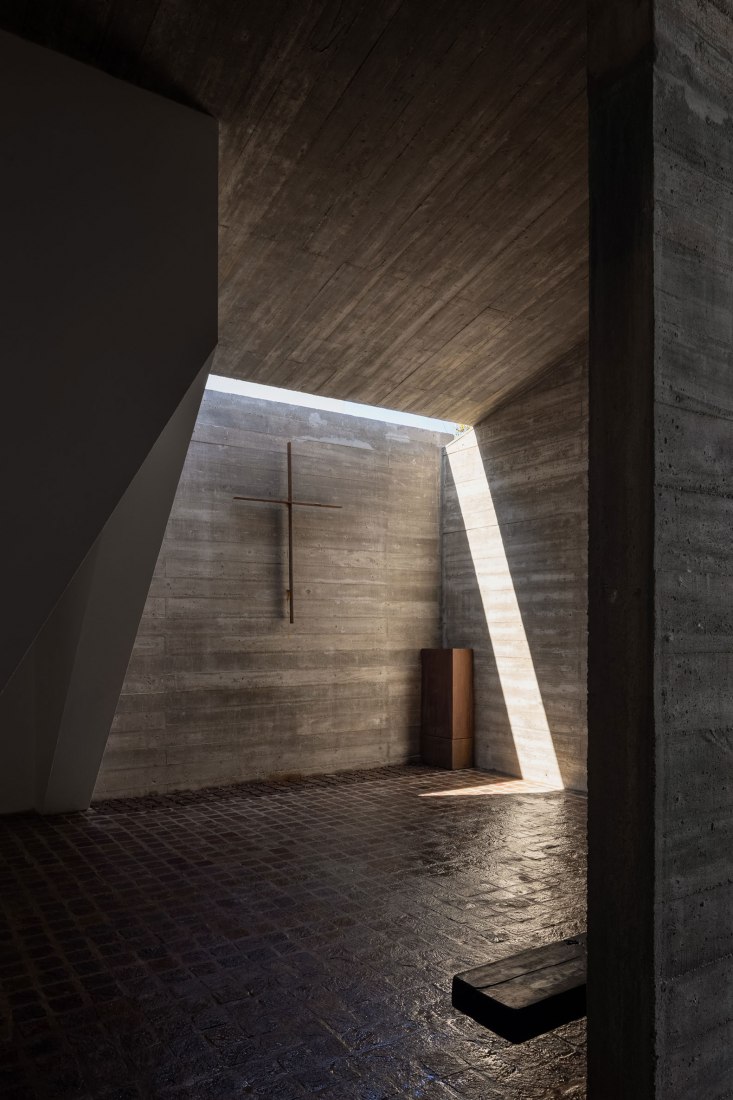 St. Peregrine Oratory by ASÍ! Arquitectura. Photograph by Ramiro Sosa.