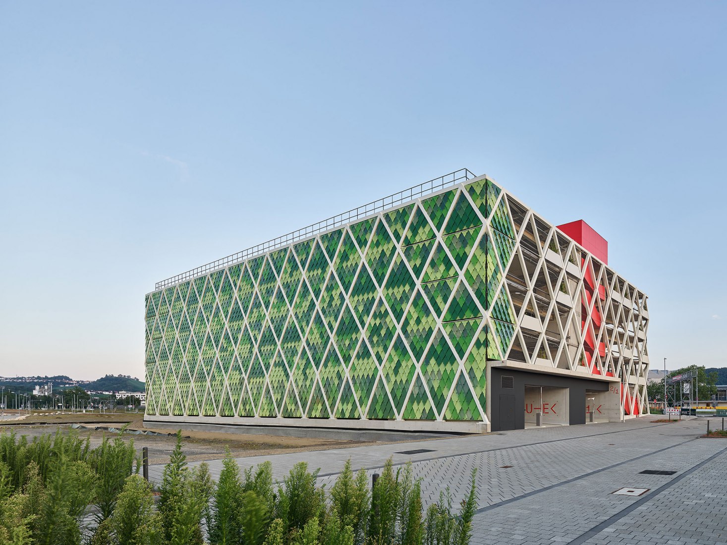 Aparcamiento energético por asp Architekten. Fotografía por Zooey Braun Fotografie.