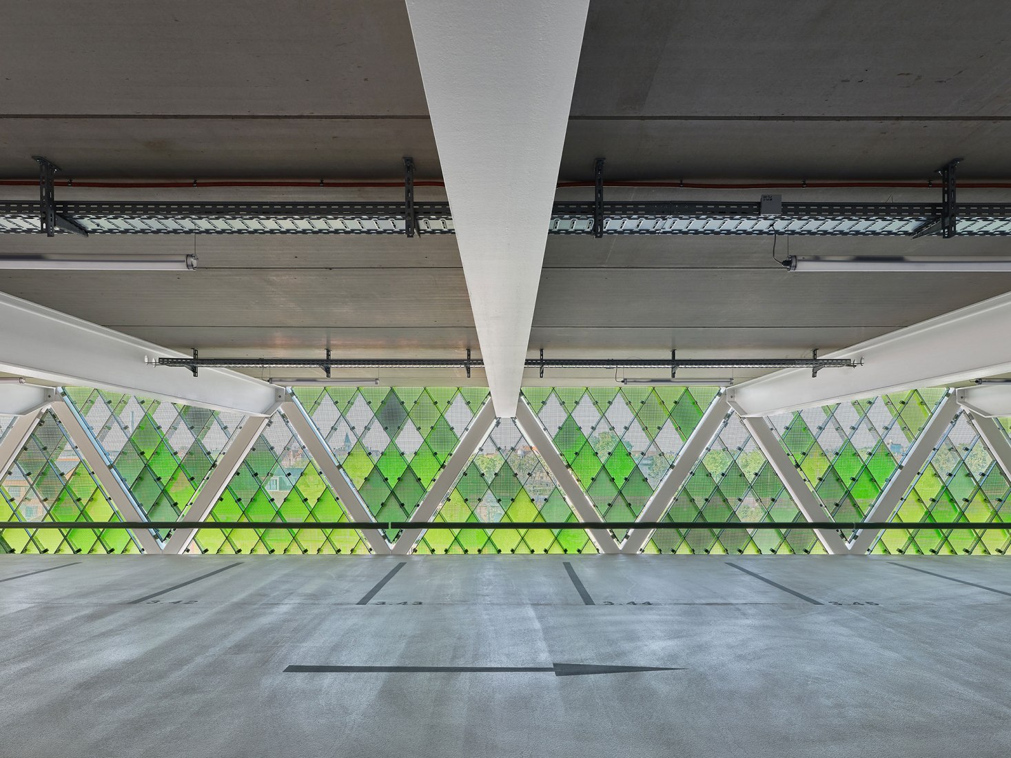 Aparcamiento energético por asp Architekten. Fotografía por Zooey Braun Fotografie.