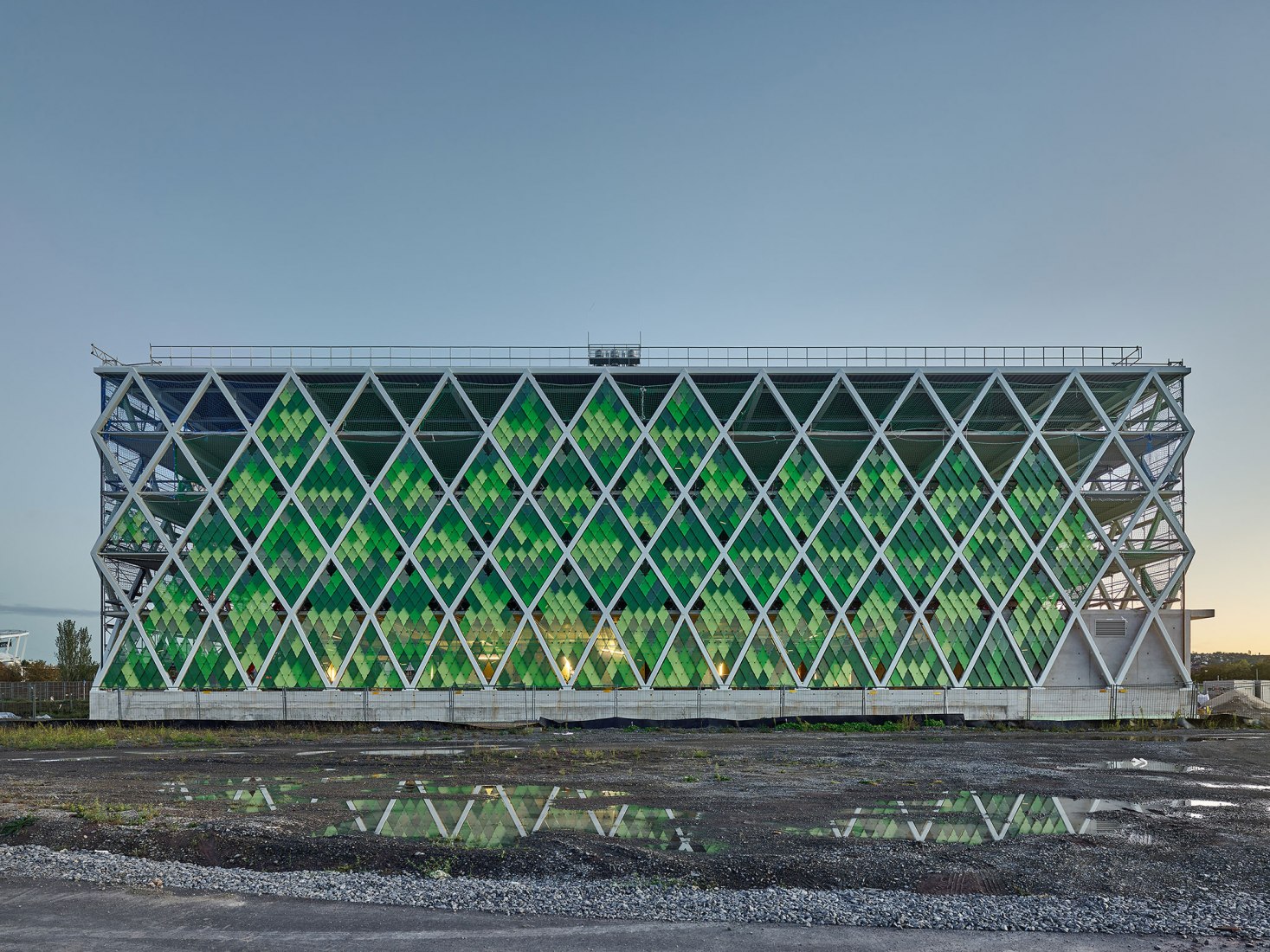 Aparcamiento energético por asp Architekten. Fotografía por Zooey Braun Fotografie.
