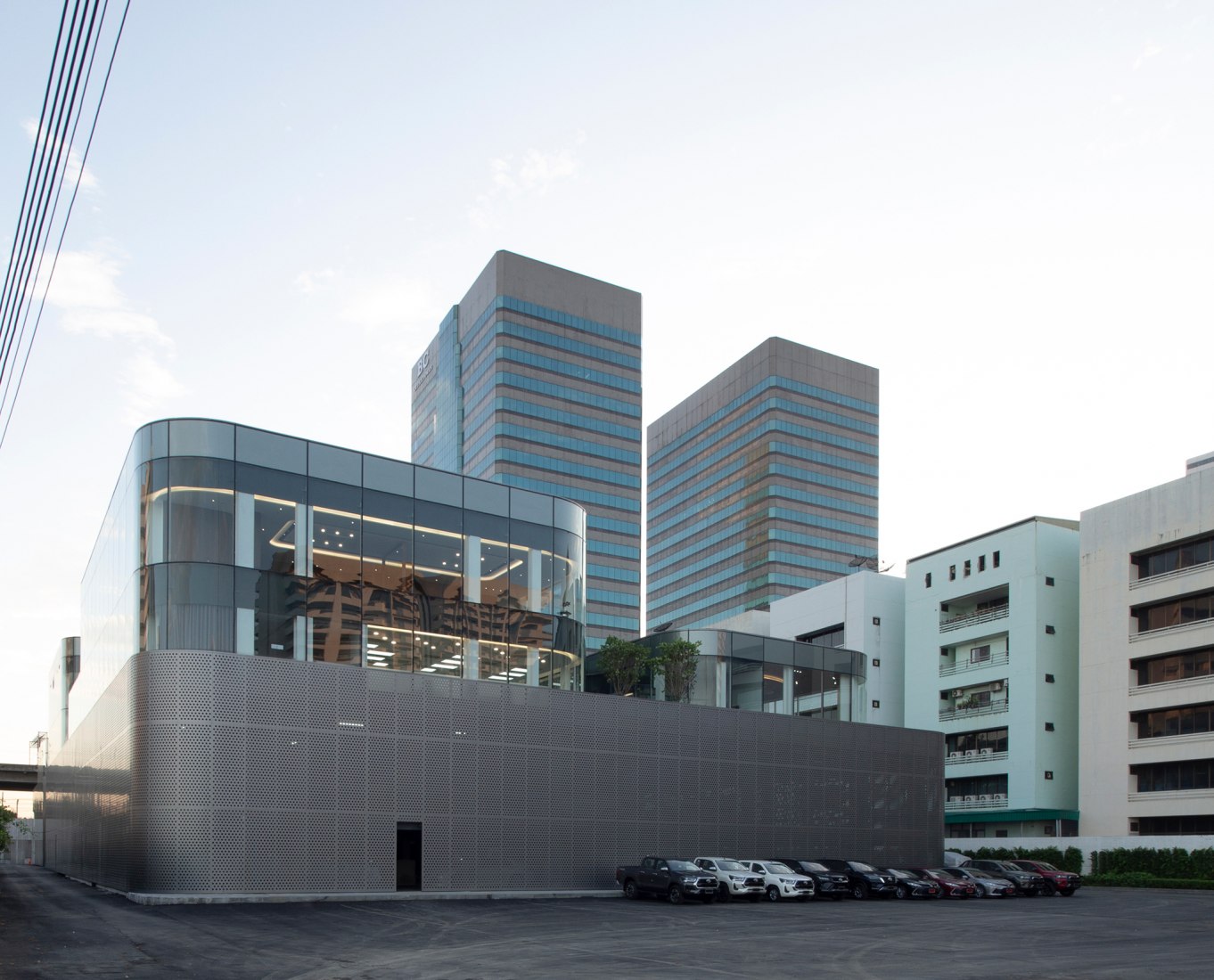 Toyota Thailand Marketing Complex by ASWA. Photograph by Phuttipan Aswakool.