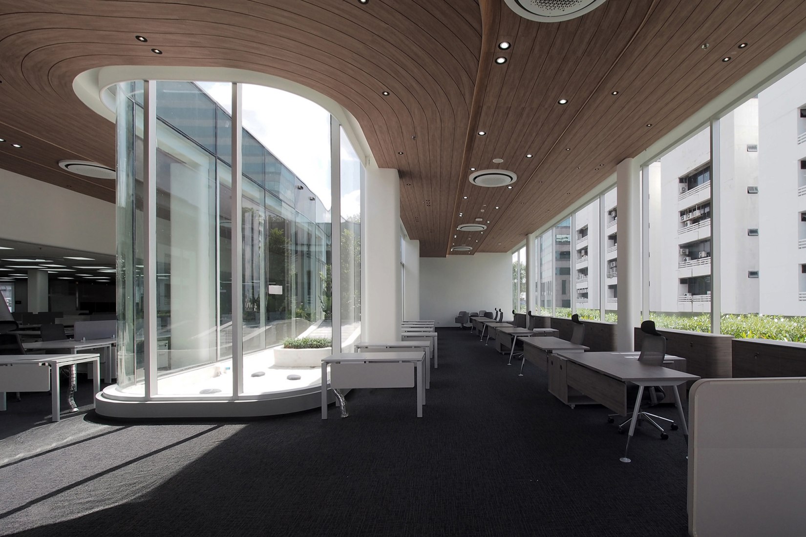 Toyota Thailand Marketing Complex by ASWA. Photograph by Phuttipan Aswakool.