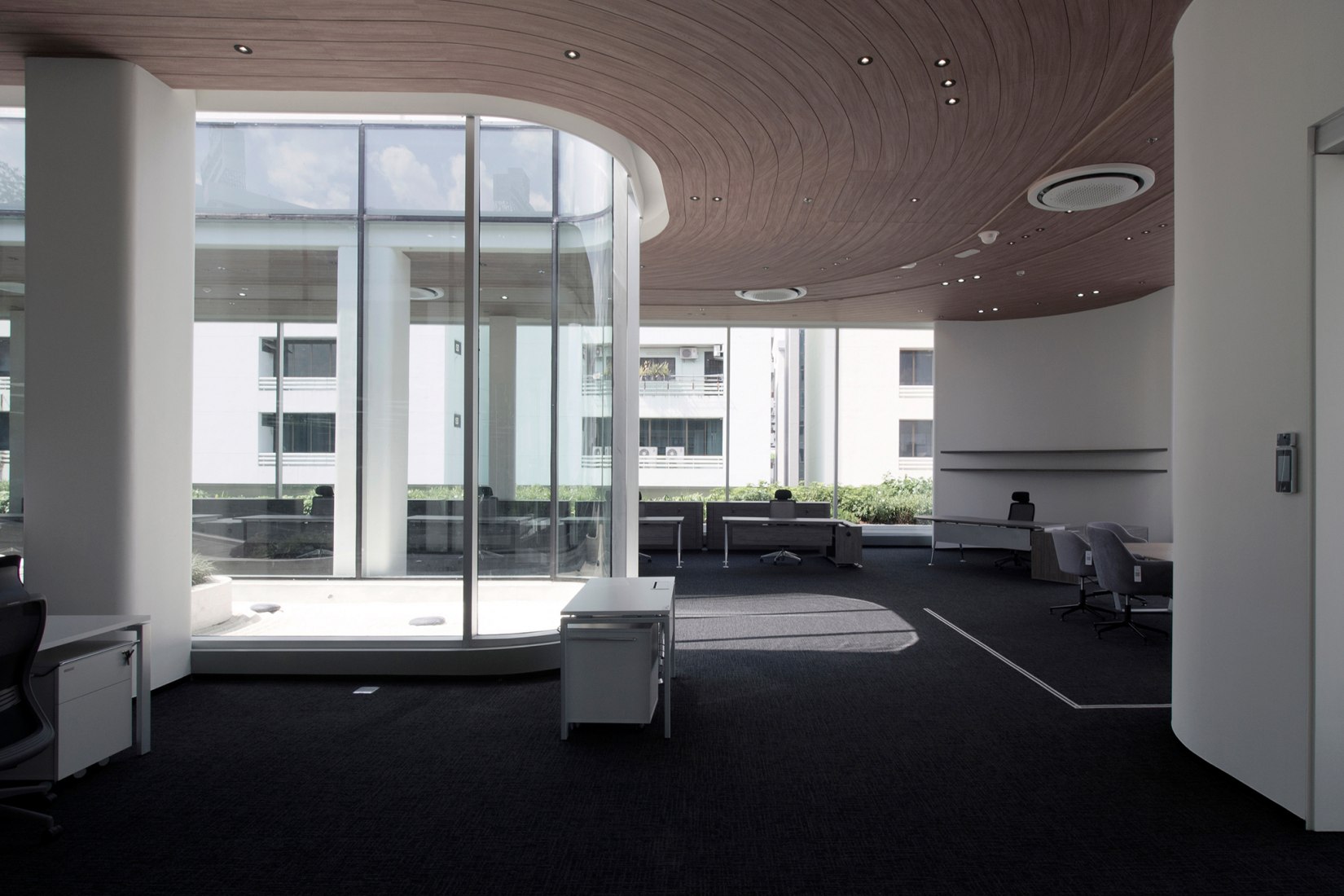 Toyota Thailand Marketing Complex by ASWA. Photograph by Phuttipan Aswakool.
