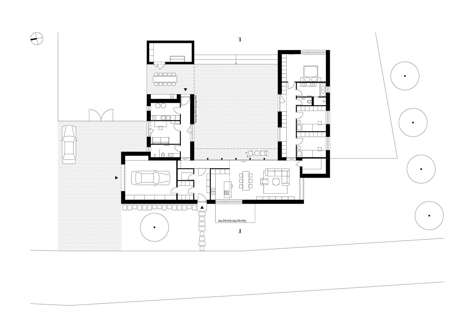 Plano planta baja. Casa familiar de Bohemia del sur por Atelier 111 Architekti.