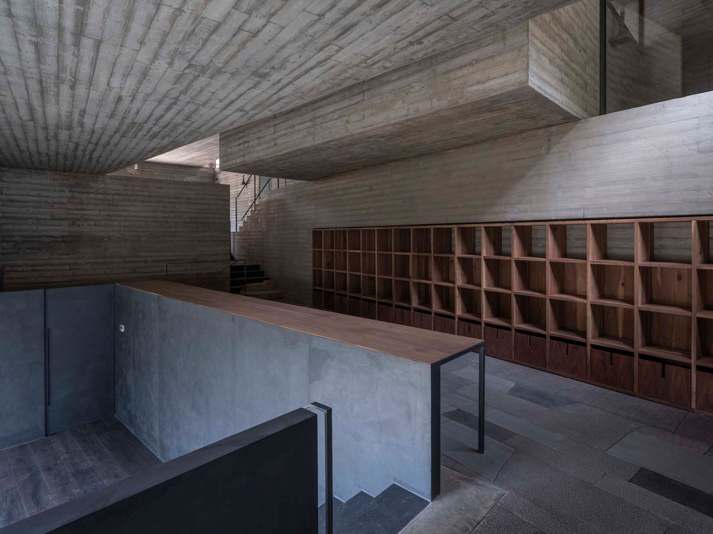 Golden Ridge Upper-cloister in Aranya Golden Mountain by Atelier Deshaus. Photograph by Fangfang Tian