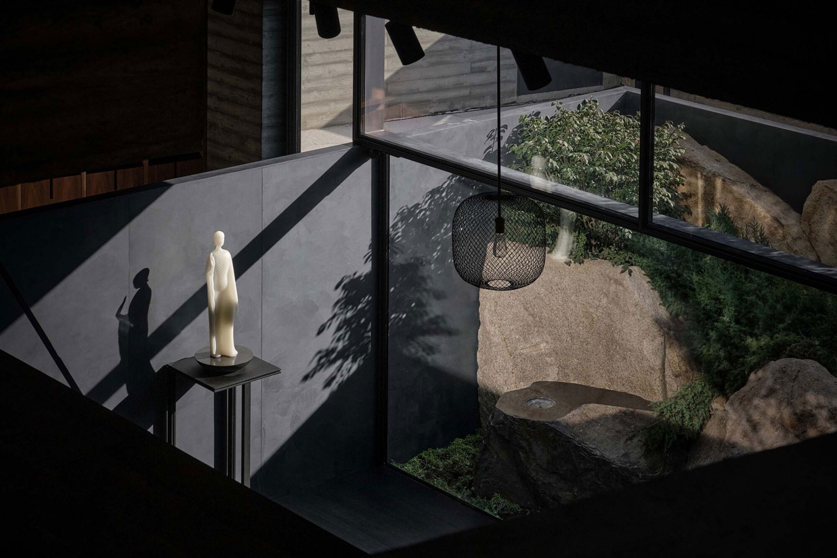 Golden Ridge Upper-cloister in Aranya Golden Mountain by Atelier Deshaus. Photograph by Jonathan Leijonhufvud.