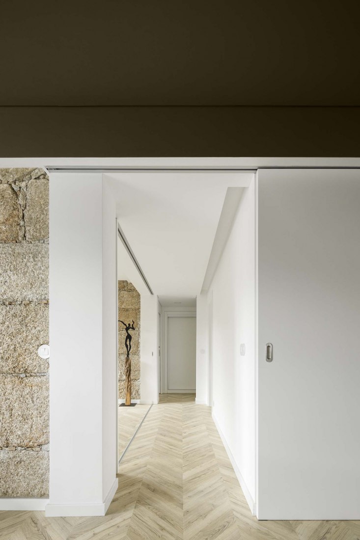 InStone by Atelier DRK. Photograph by Ivo Tavares Studio