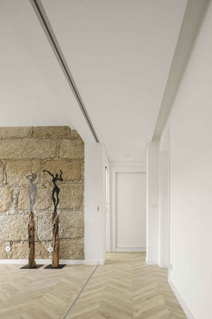 InStone by Atelier DRK. Photograph by Ivo Tavares Studio