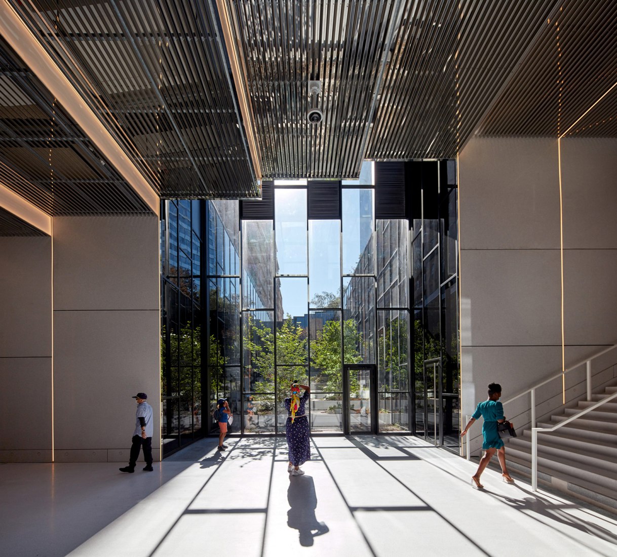 Restructuring of the Vieux Pont de Sèvres public passageways and climbing complex by Atelier du Pont. Photograph by Frédéric Delangle.
