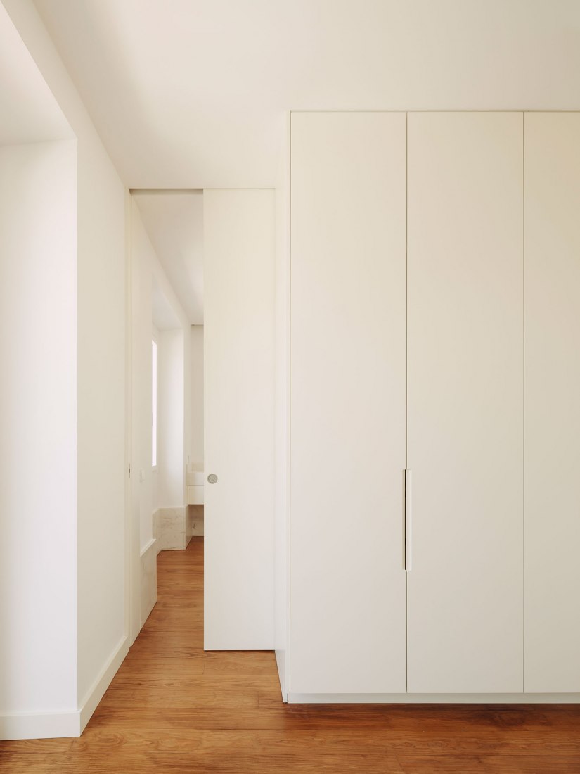 João Soares - penthouse renovation by Atelier José Andrade Rocha. Photograph by Hugo Santos Silva.