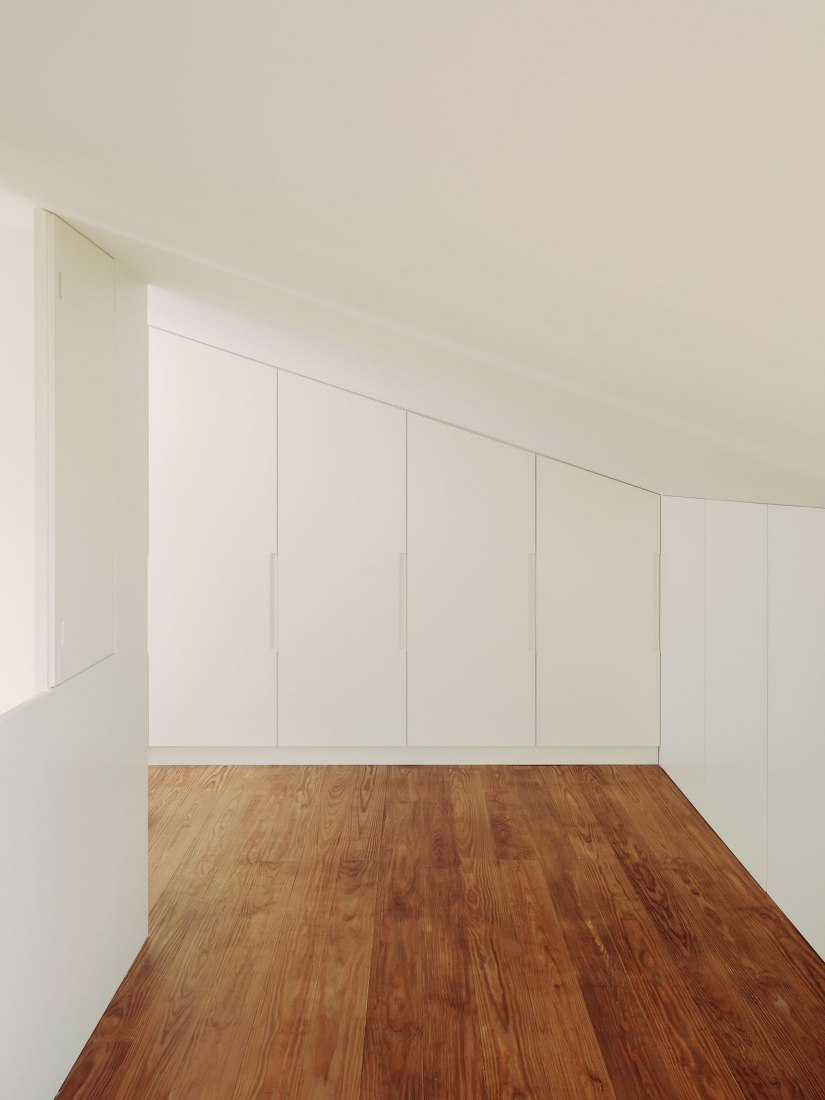 João Soares - penthouse renovation by Atelier José Andrade Rocha. Photograph by Hugo Santos Silva.