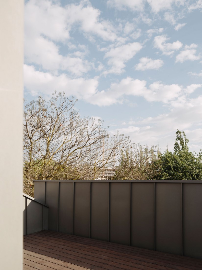 João Soares - penthouse renovation by Atelier José Andrade Rocha. Photograph by Hugo Santos Silva.