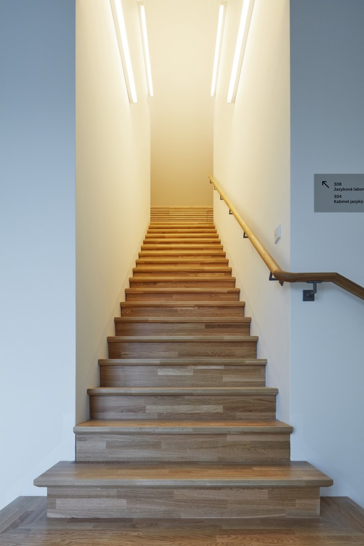 Extension of the Catholic Gymnasium in Třebíč by Atelier Tišnovka. Photograph by BoysPlayNice