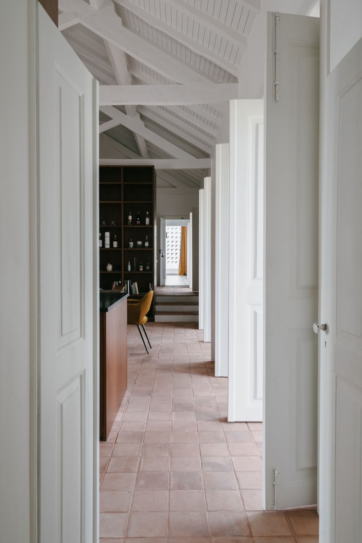 CASA MÃE por Atelier Data. Fotografía por Richard John Seymour.