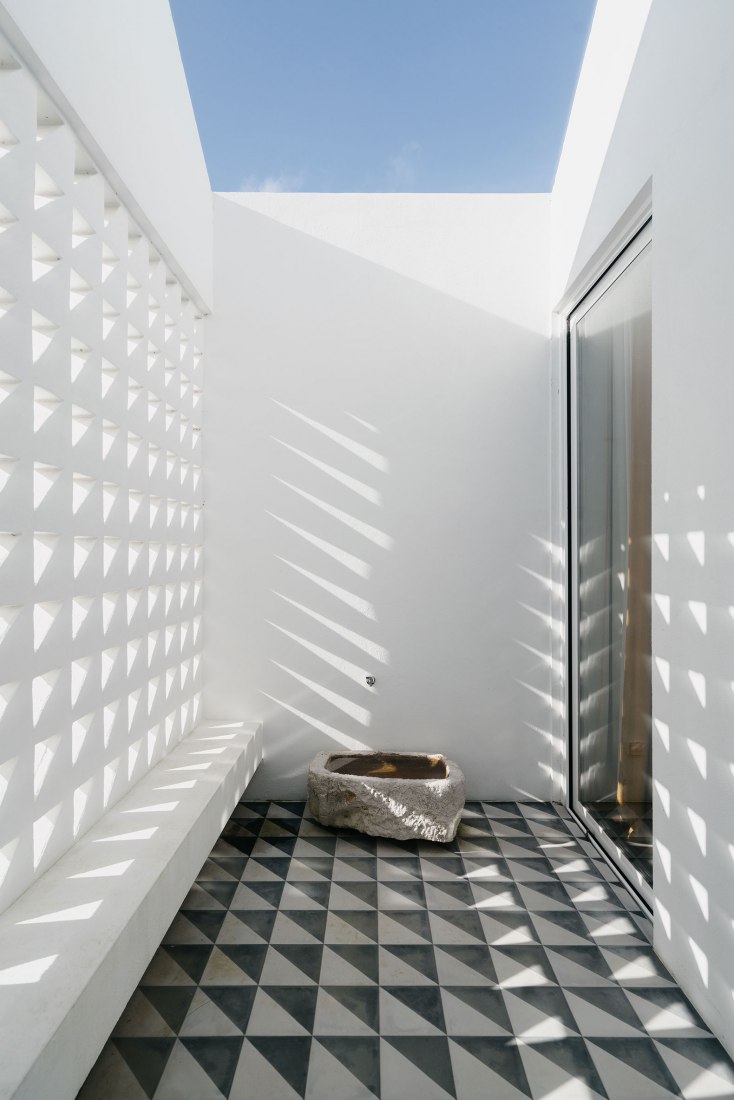 CASA MÃE por Atelier Data. Fotografía por Richard John Seymour.