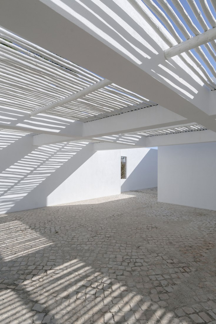 CASA MÃE por Atelier Data. Fotografía por Richard John Seymour.