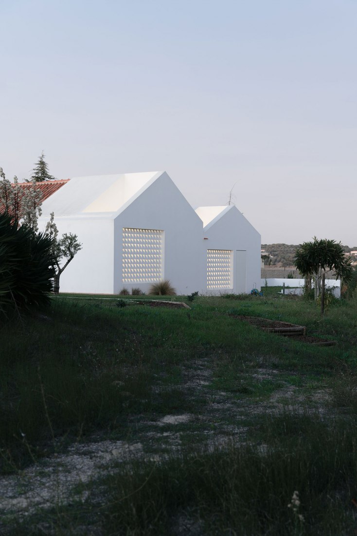 CASA MÃE por Atelier Data. Fotografía por Richard John Seymour.