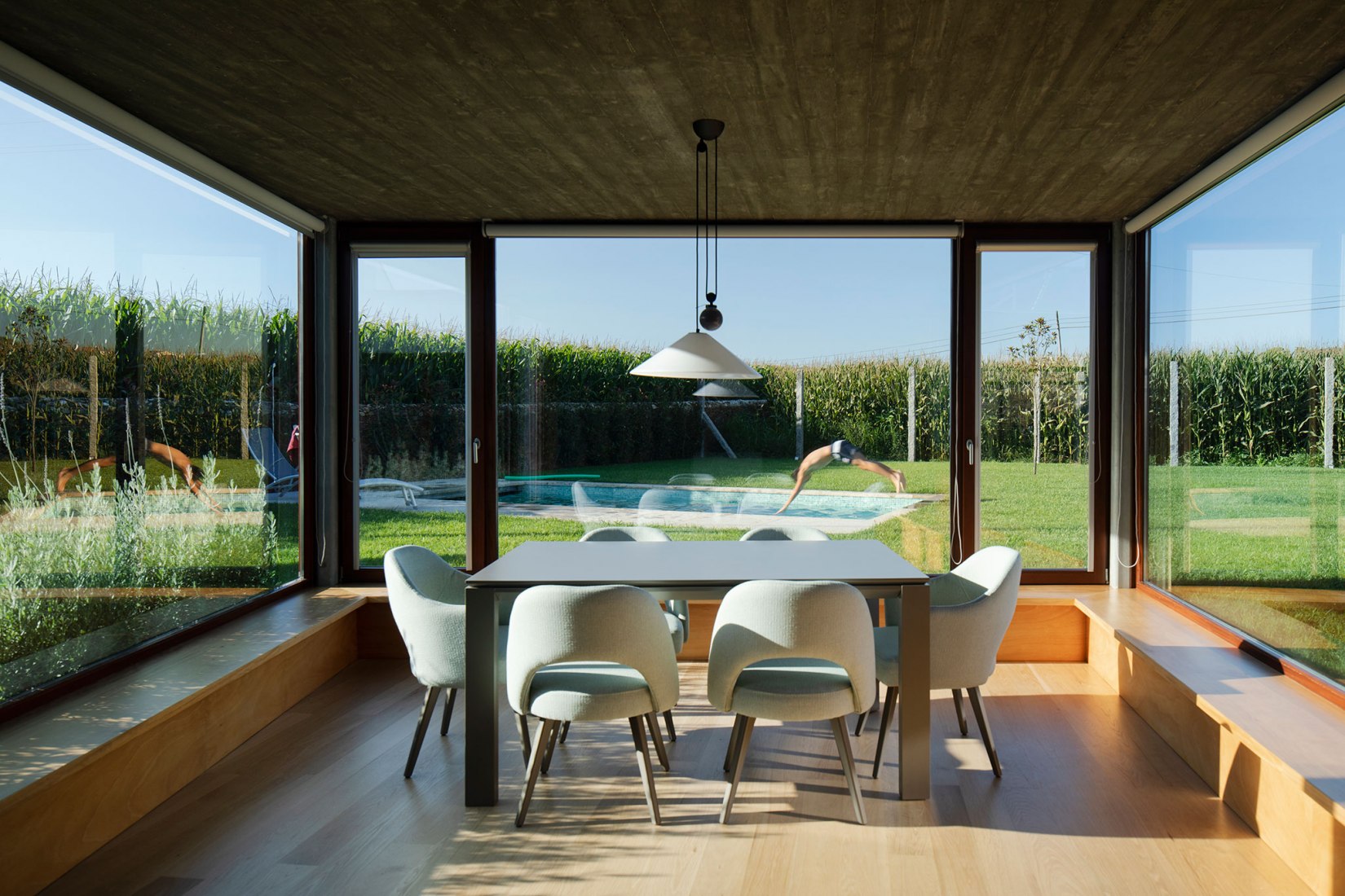 Casa Rates por ATELIERDACOSTA. Fotografía por Tiago Casanova.