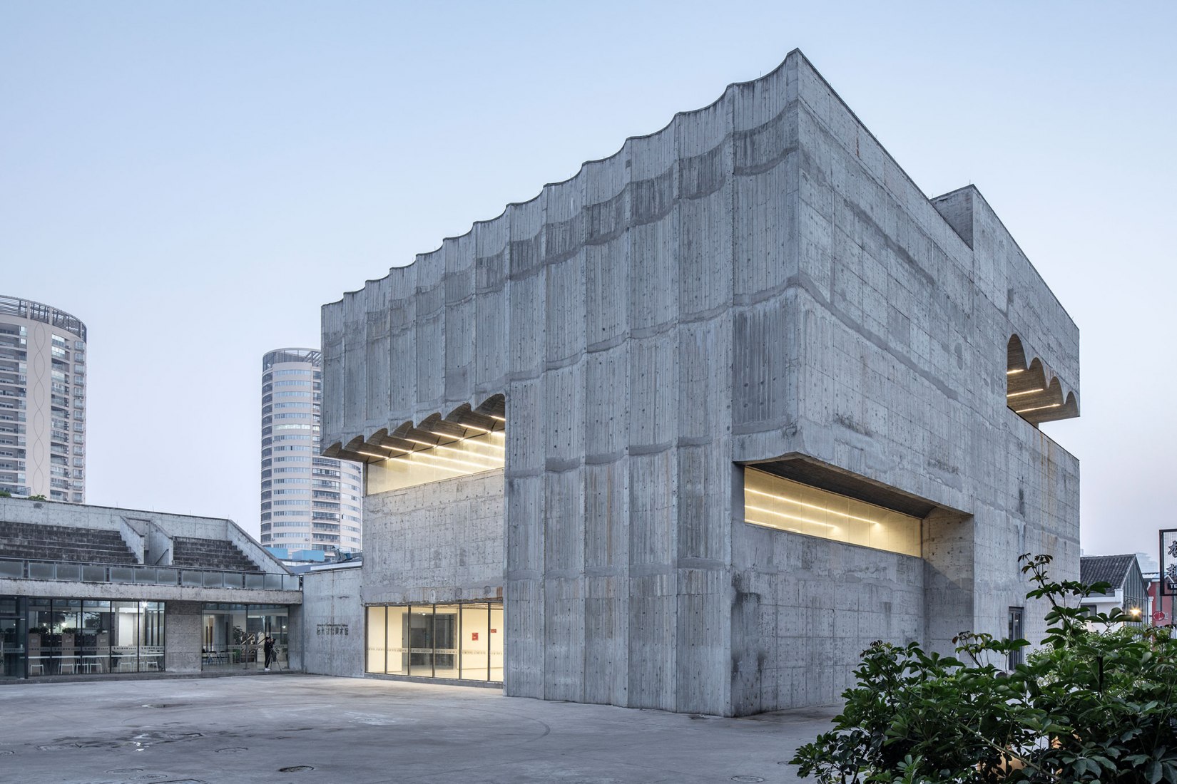 Museo de arte contemporáneo de Taizhou por Atelier Deshaus. Fotografía por Tian Fangfang.