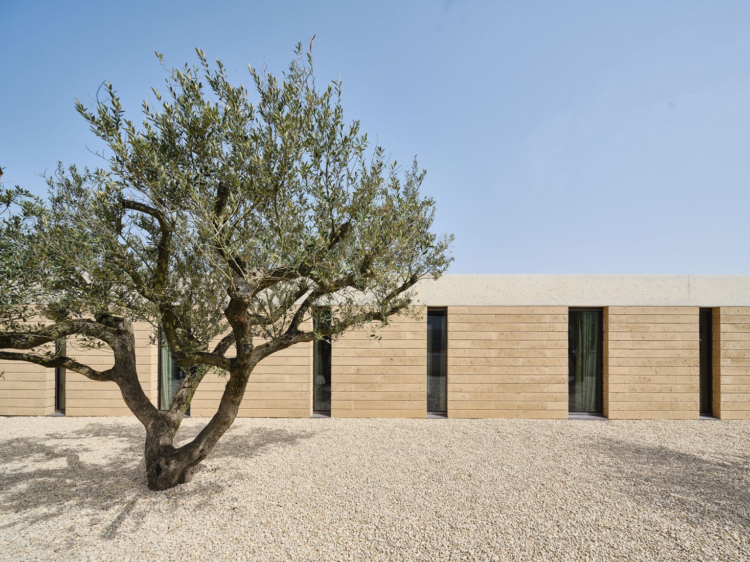 Casa Artiga by Atheleia Arquitectura. Photograph by Adrià Goula.