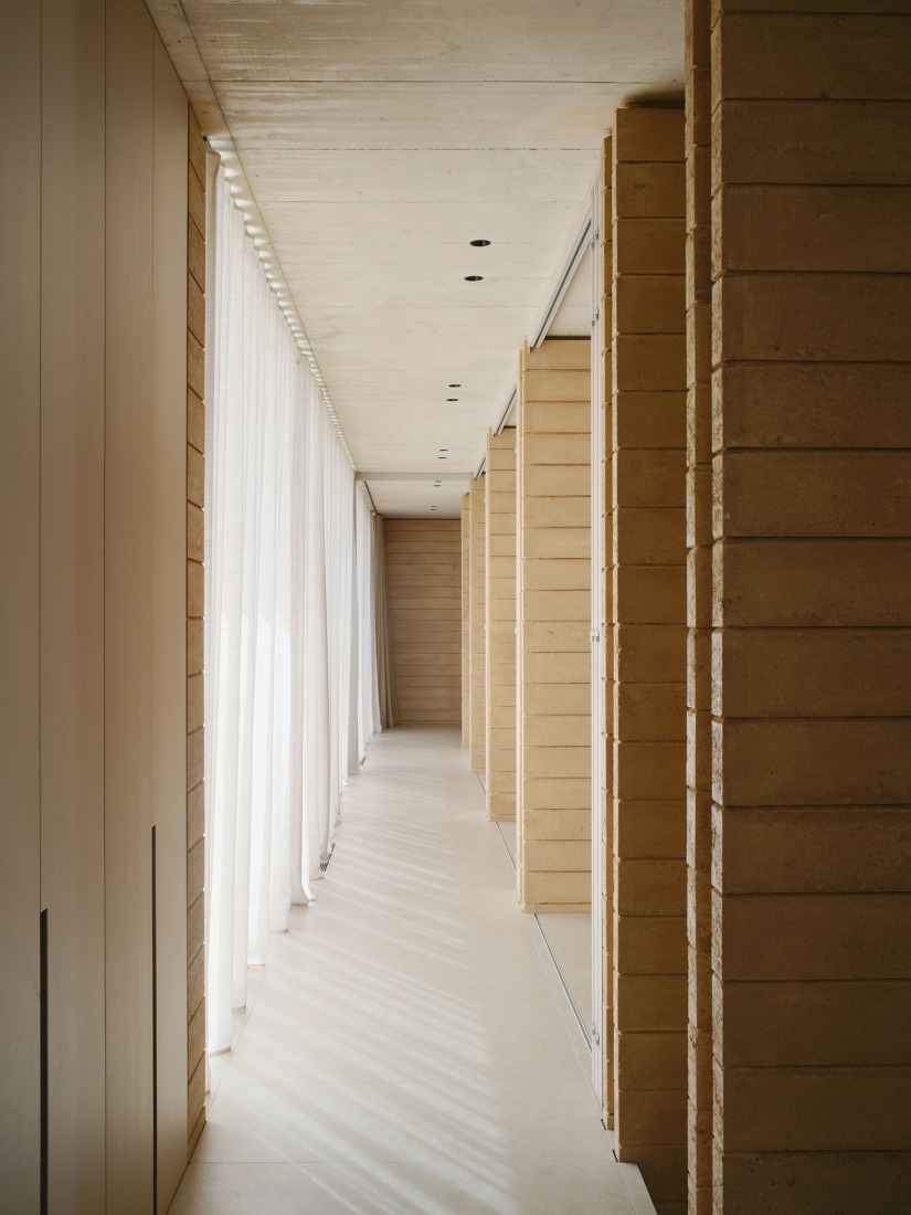 Casa Artiga by Atheleia Arquitectura. Photograph by Adrià Goula.