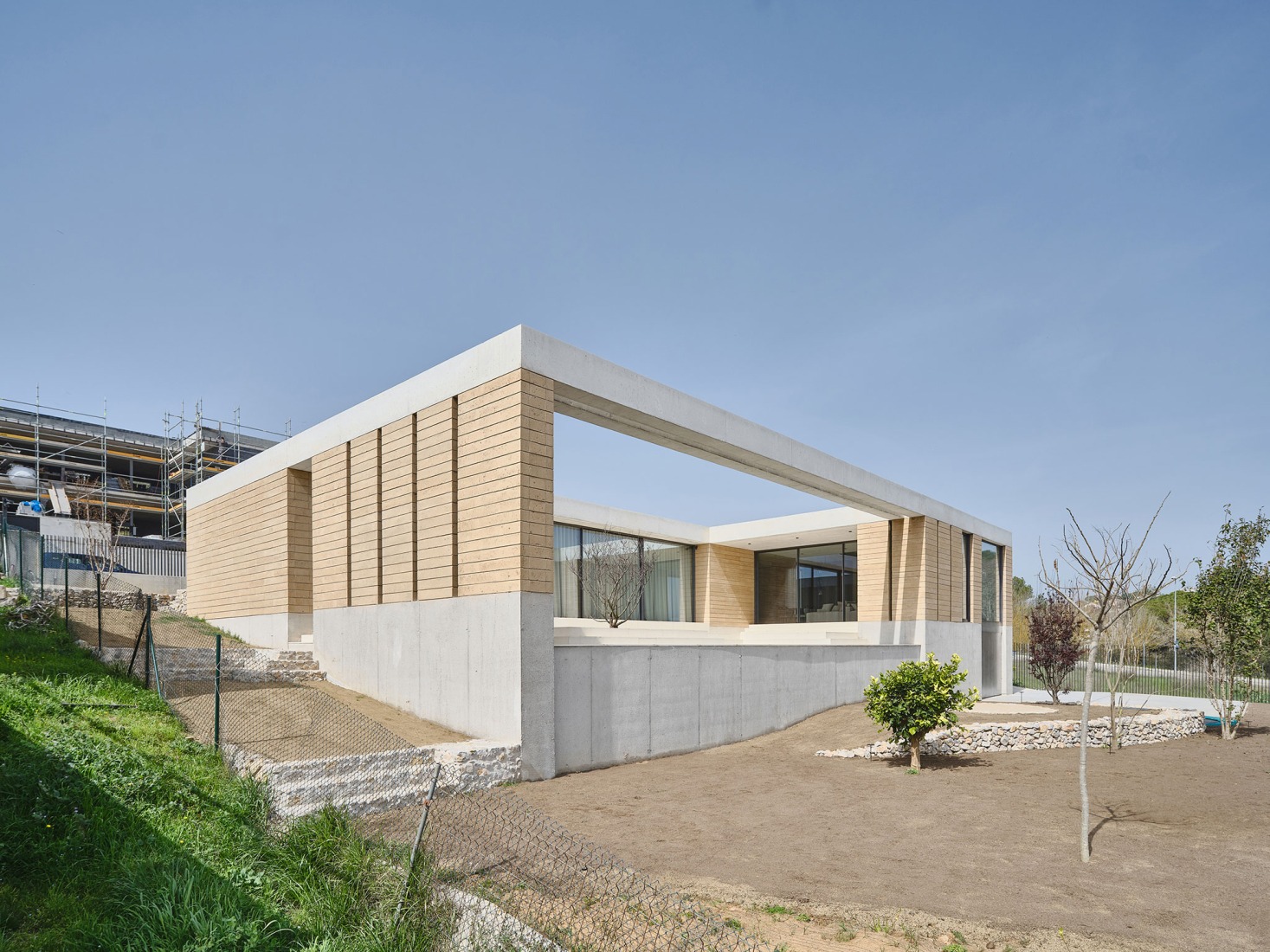 Casa Artiga by Atheleia Arquitectura. Photograph by Adrià Goula.