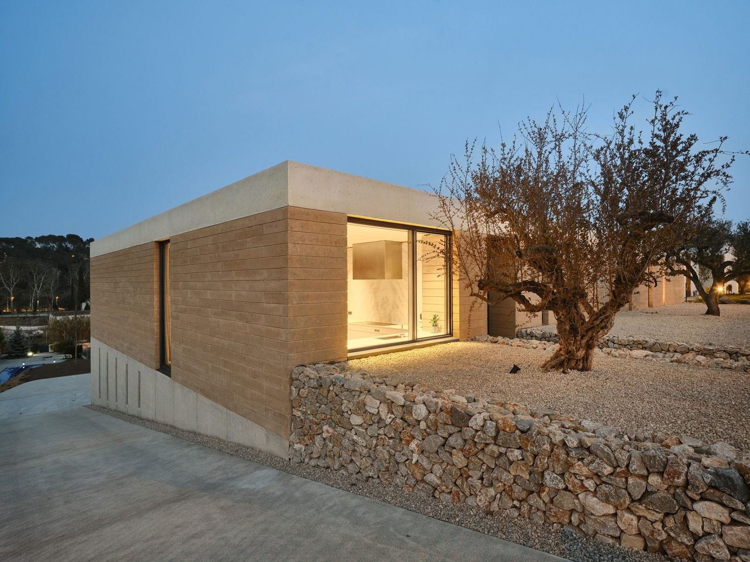 Casa Artiga by Atheleia Arquitectura. Photograph by Adrià Goula.