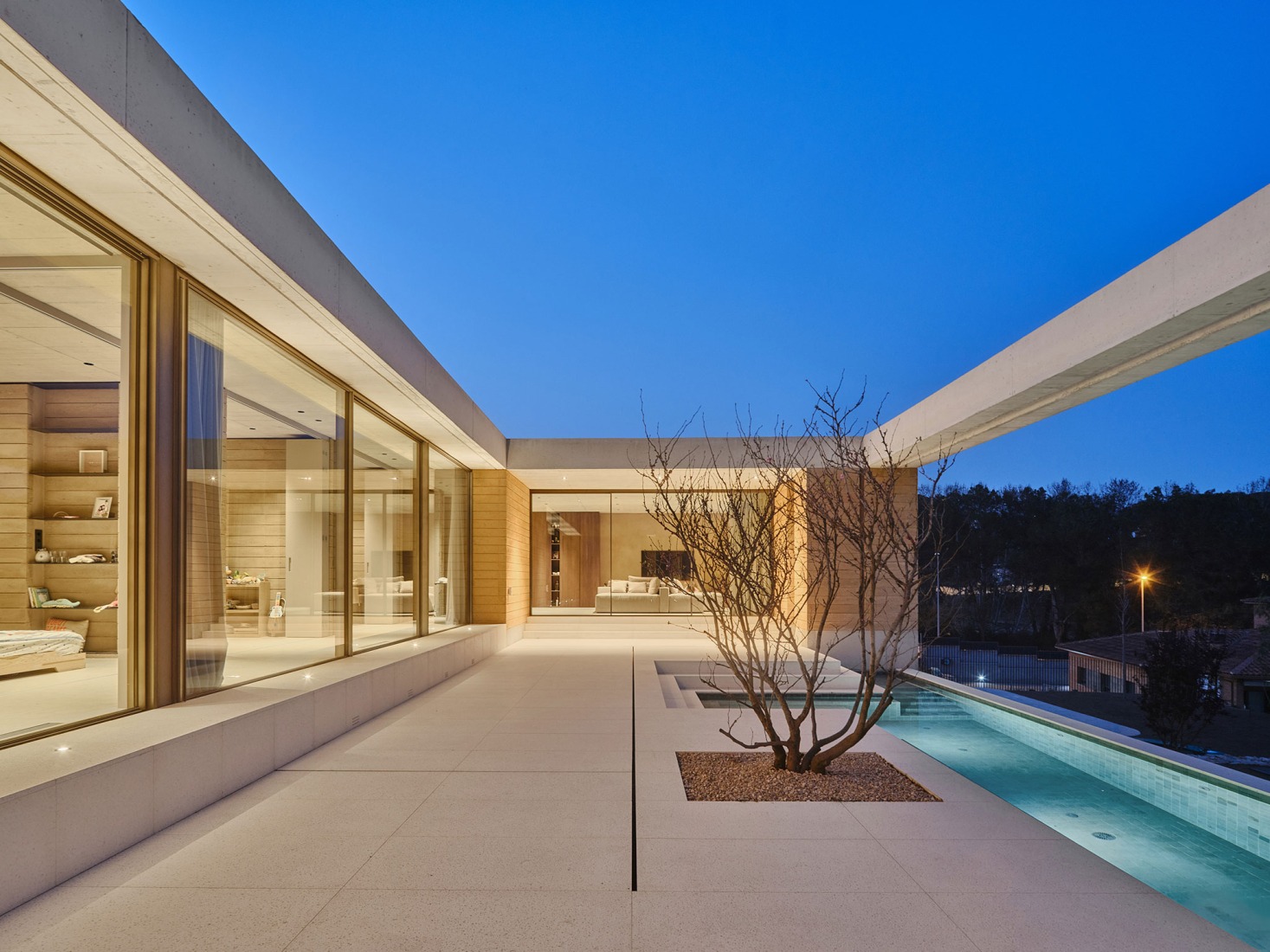 Casa Artiga by Atheleia Arquitectura. Photograph by Adrià Goula.