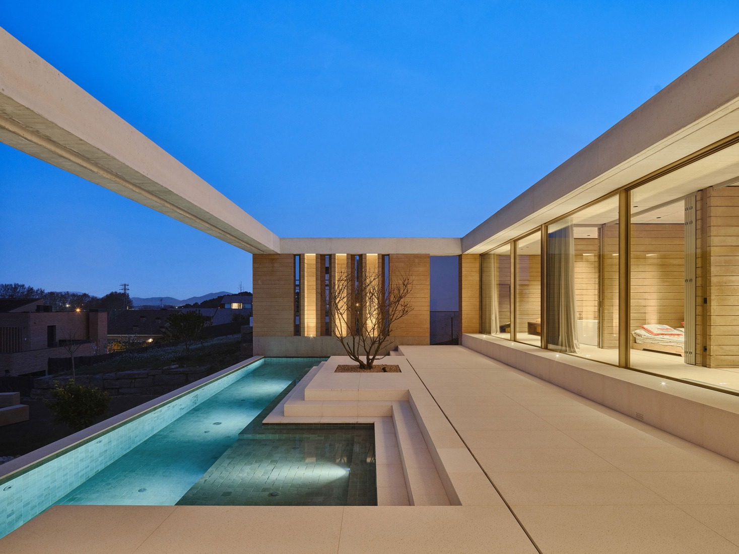 Casa Artiga by Atheleia Arquitectura. Photograph by Adrià Goula.