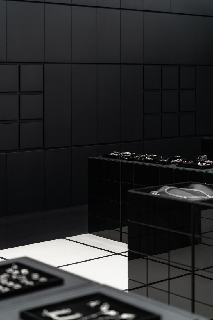 KVK City Concept Store por ATMOSPHERE Architects. Fotografía por Chuan He of Here Space