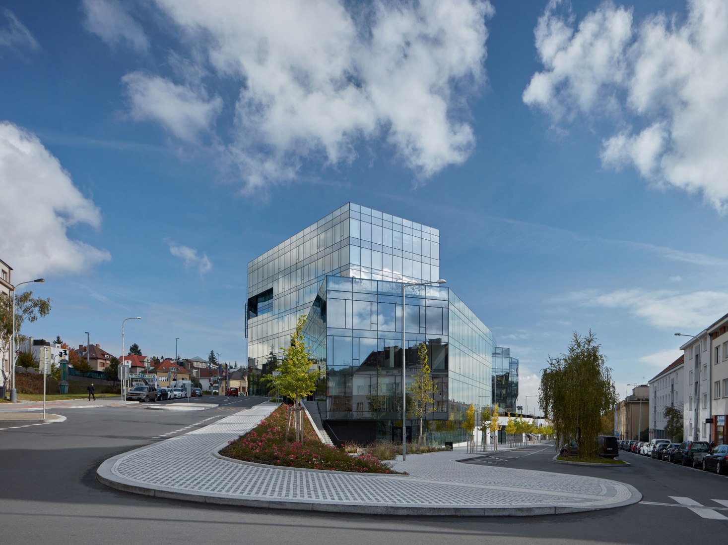 Bořislavka Centre by Aulík Fišer architekti. Photograph by BoysPlayNice.