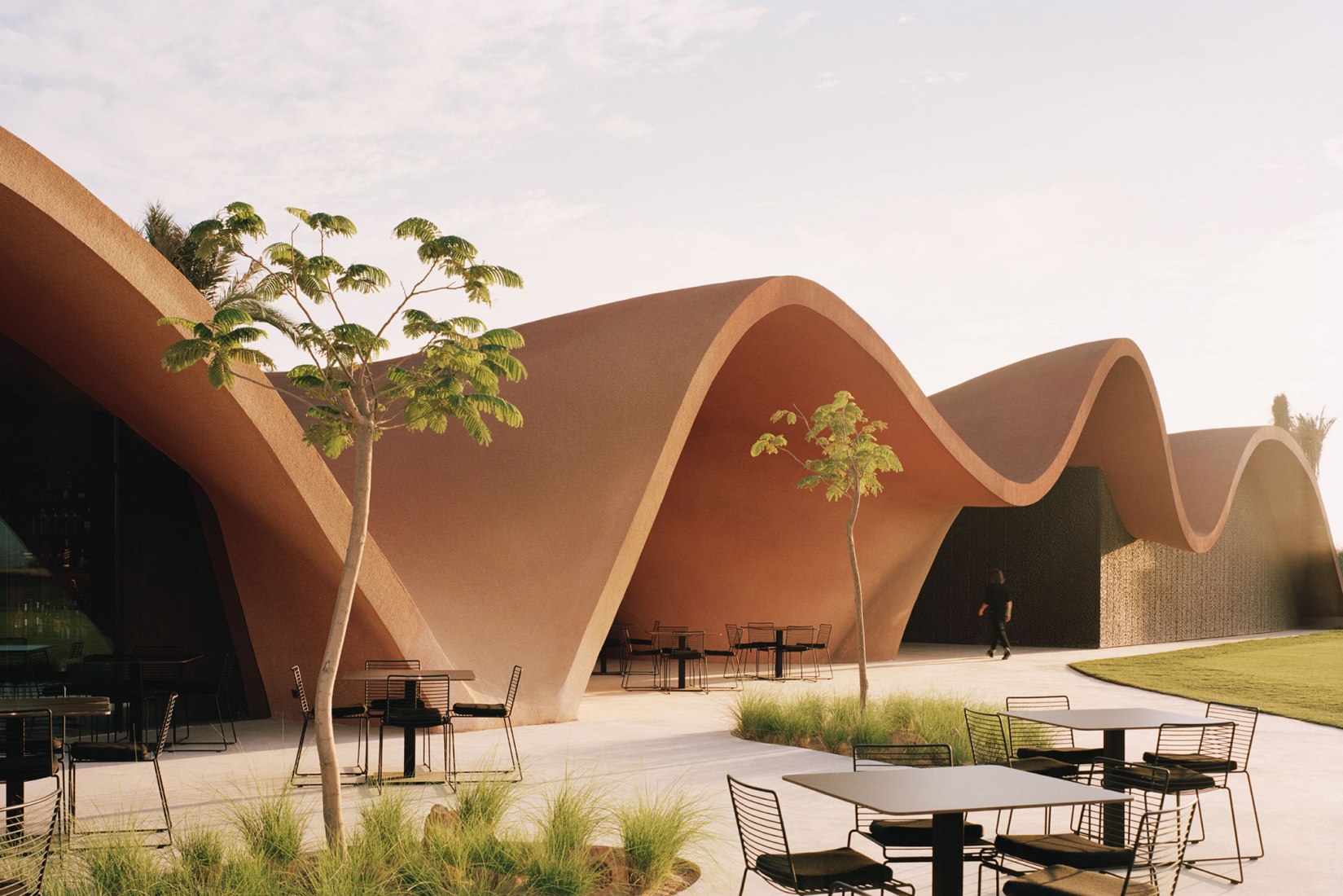 "Ayla Golfclub" by Oppenheim Architecture. Photograph by Rory Gardiner. © 2019 Oppenheim Architecture.