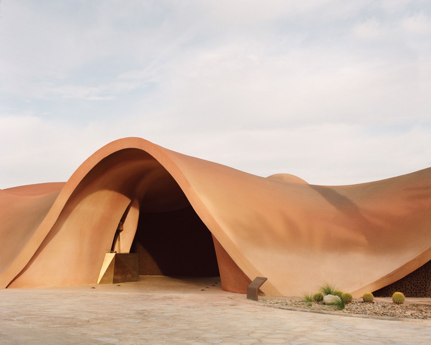 "Ayla Golfclub" by Oppenheim Architecture. Photograph by Rory Gardiner. © 2019 Oppenheim Architecture.