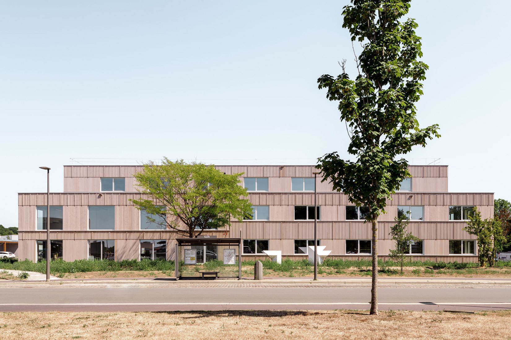 Campus Aquafin por B-architecten. Fotografía por Olmo Peeters.