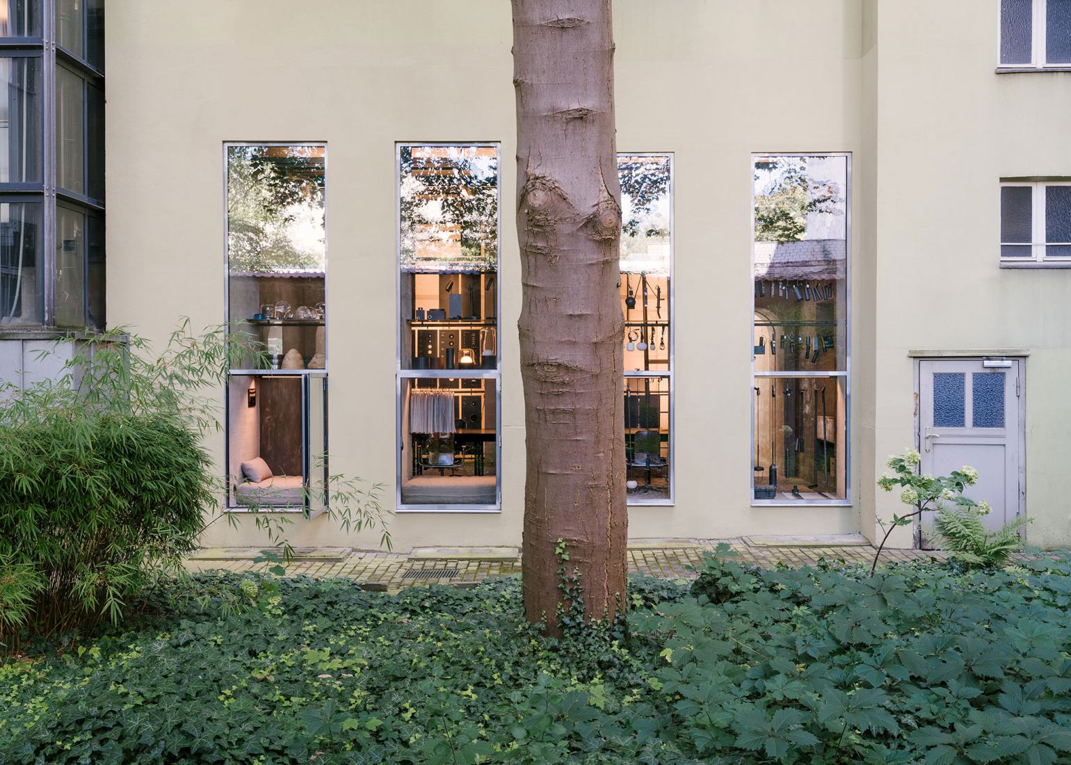 PSLab Berlín por B-bis architecten. Fotografía por Nate Cook.